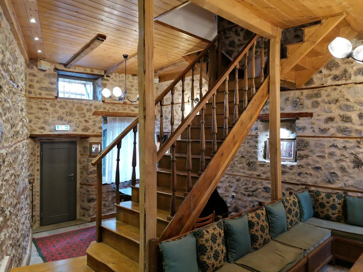 Riverbed Traditional Guest House Litókhoron Eksteriør bilde