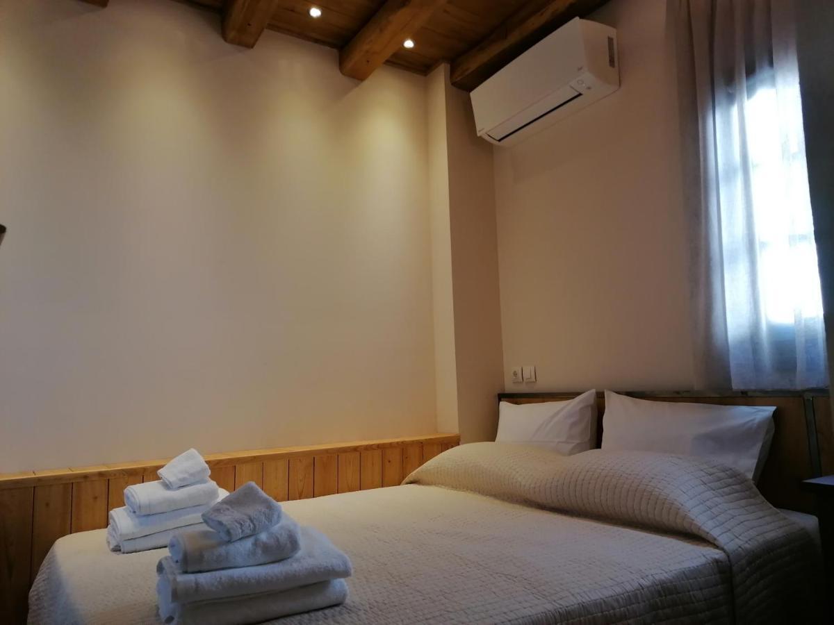 Riverbed Traditional Guest House Litókhoron Rom bilde